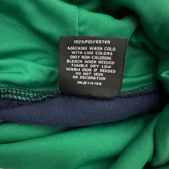 NEW Notre Dame cowneck sweater with front pounch size Small - Picture 14 of 14